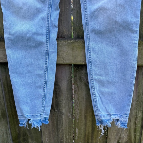 Free People Wild Child‎ Skinny Jeans Havana Blue Light Wash High Rise Size 29/8 - Picture 3 of 14